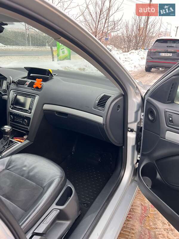 Универсал Skoda Octavia 2012 в Тернополе