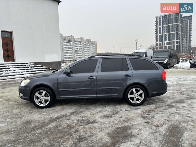 Универсал Skoda Octavia 2012 в Львове фото Универсал Skoda Octavia 2012 в Львове