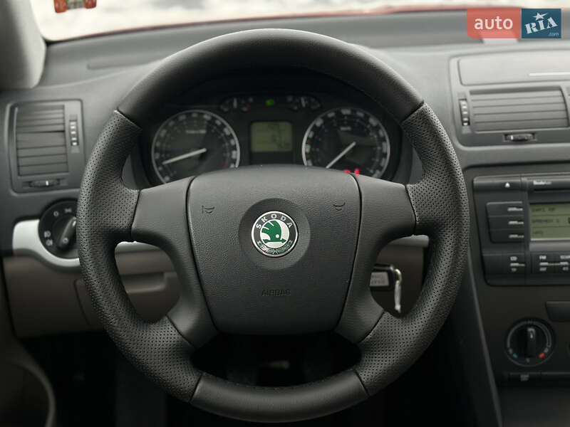 Универсал Skoda Octavia 2006 в Самборе