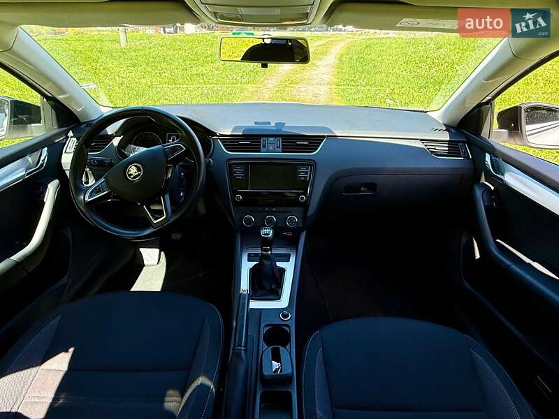 Универсал Skoda Octavia 2019 в Киеве