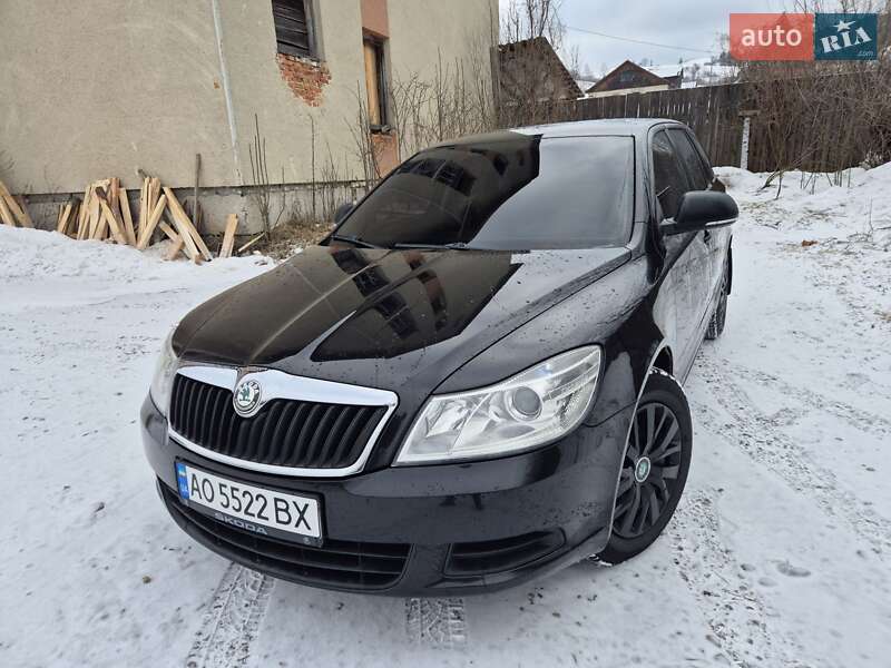 Универсал Skoda Octavia 2010 в Рахове