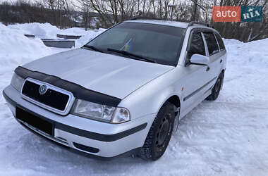 Универсал Skoda Octavia 2000 в Попельне
