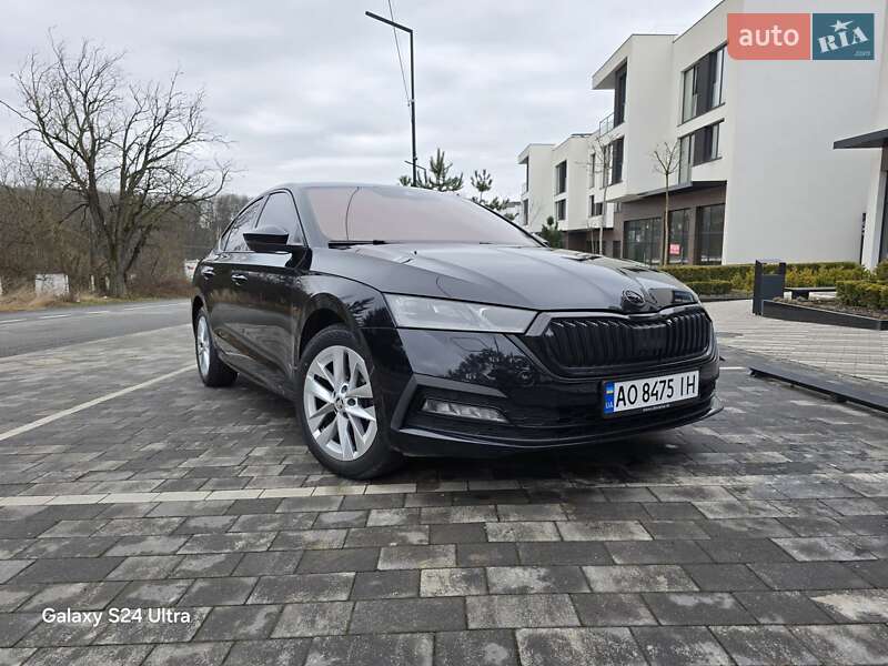 Лифтбек Skoda Octavia 2020 в Ужгороде