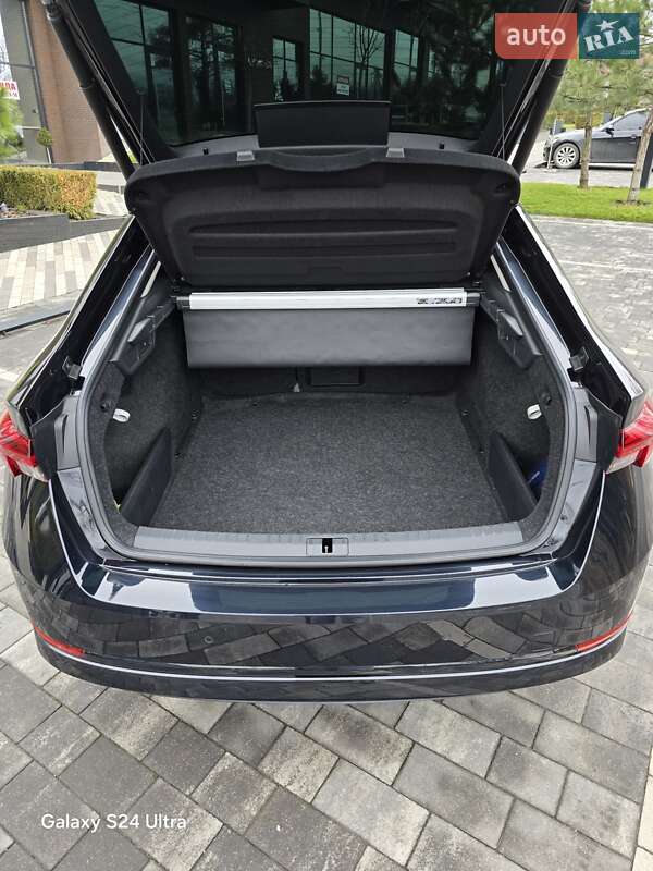 Лифтбек Skoda Octavia 2020 в Ужгороде