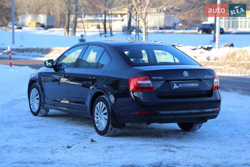 Лифтбек Skoda Octavia 2019 в Киеве фото 5 Лифтбек Skoda Octavia 2019 в Киеве