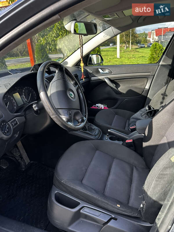 Лифтбек Skoda Octavia 2006 в Великом Березном