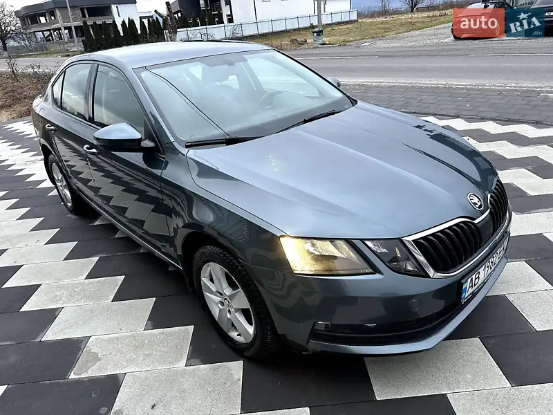 Skoda Octavia 2018 VIN TMBAJ2NE9JB009268 фото оголошення 2 з 75