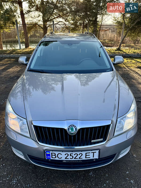 Универсал Skoda Octavia 2011 в Дрогобыче