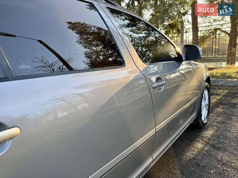 Универсал Skoda Octavia 2011 в Дрогобыче