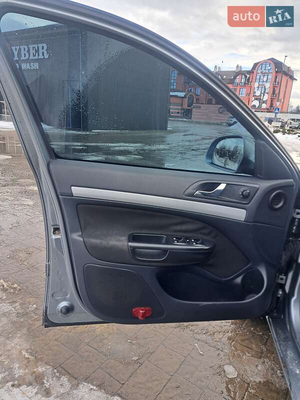 Универсал Skoda Octavia 2011 в Дрогобыче