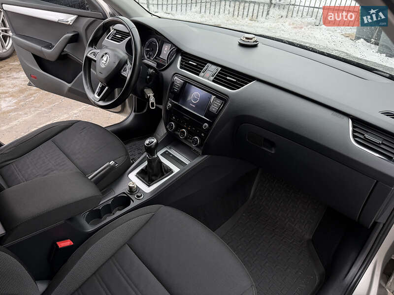Лифтбек Skoda Octavia 2017 в Киеве фото 14 Лифтбек Skoda Octavia 2017 в Киеве