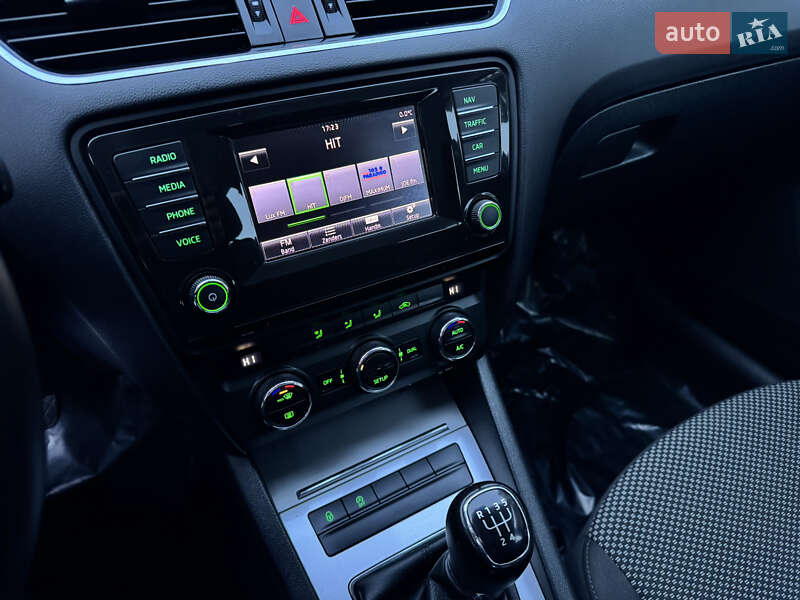 Универсал Skoda Octavia 2014 в Луцке фото 20 Универсал Skoda Octavia 2014 в Луцке