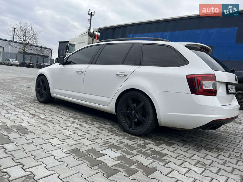 Универсал Skoda Octavia 2014 в Ужгороде
