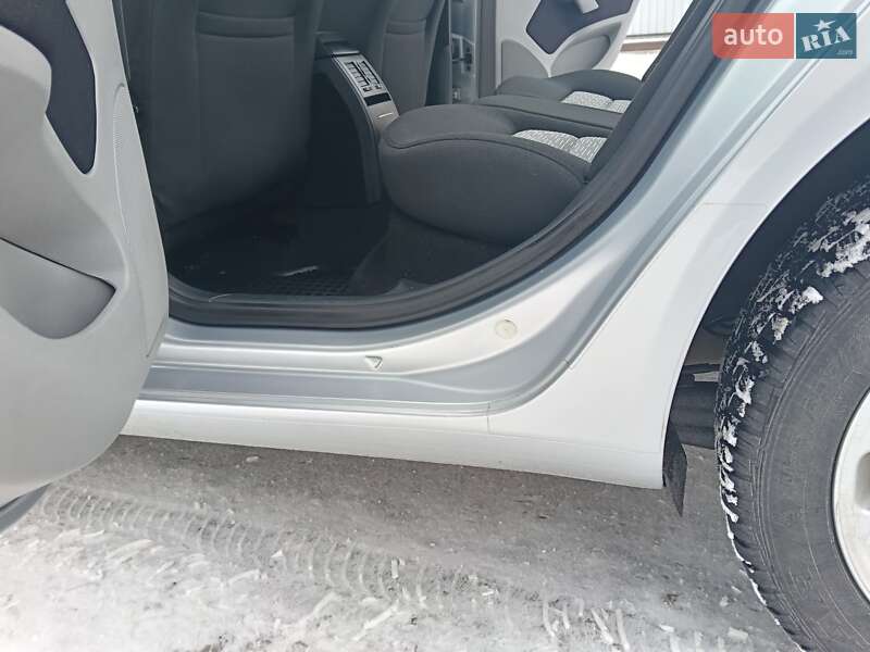 Лифтбек Skoda Octavia 2011 в Луцке фото 37 Лифтбек Skoda Octavia 2011 в Луцке