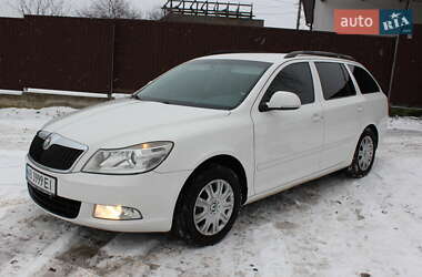 Универсал Skoda Octavia 2010 в Виннице