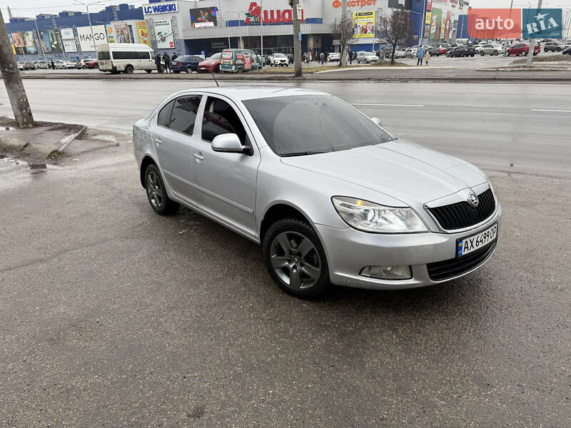 Лифтбек Skoda Octavia 2011 в Днепре фото 3 Лифтбек Skoda Octavia 2011 в Днепре