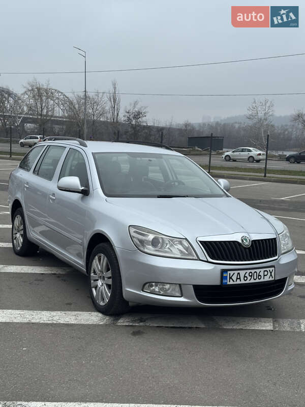 Универсал Skoda Octavia 2010 в Киеве фото 3 Универсал Skoda Octavia 2010 в Киеве