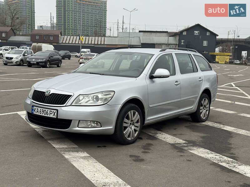 Универсал Skoda Octavia 2010 в Киеве фото 4 Универсал Skoda Octavia 2010 в Киеве