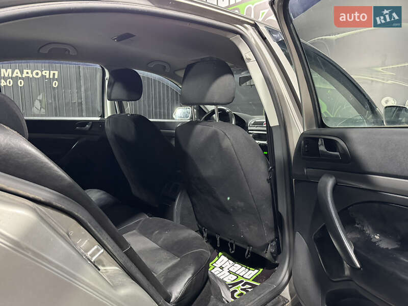 Лифтбек Skoda Octavia 2007 в Одессе фото 15 Лифтбек Skoda Octavia 2007 в Одессе