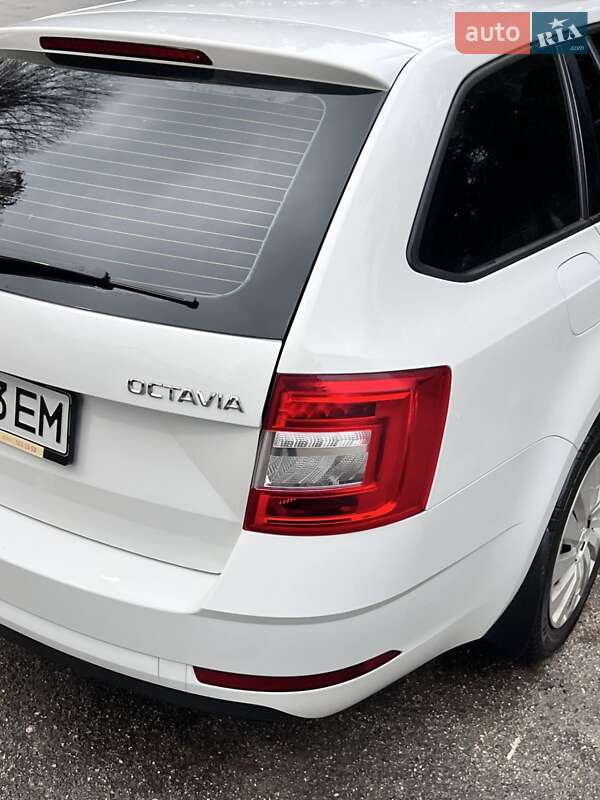 Універсал Skoda Octavia 2017 в Миронівці