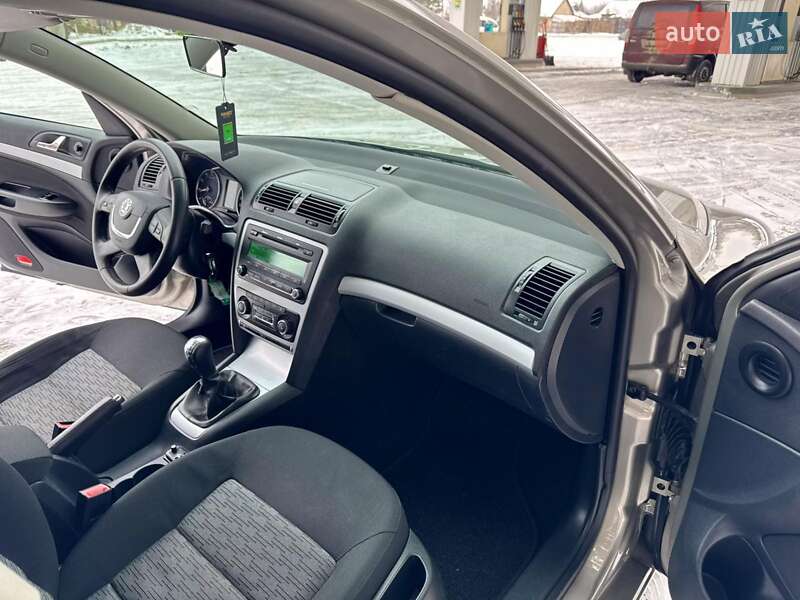 Универсал Skoda Octavia 2010 в Кропивницком