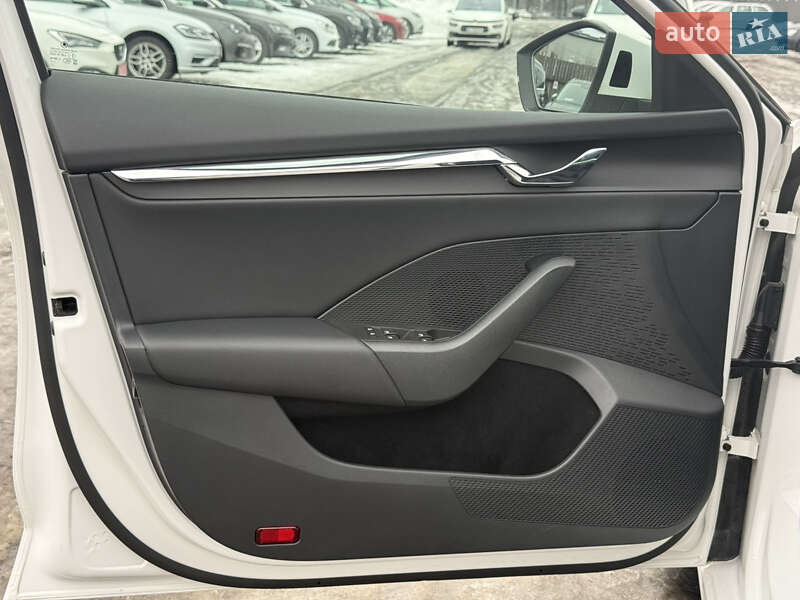 Универсал Skoda Octavia 2022 в Луцке фото 29 Универсал Skoda Octavia 2022 в Луцке