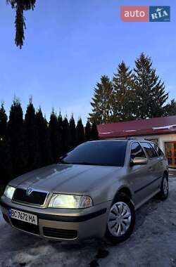 Универсал Skoda Octavia 2005 в Городке