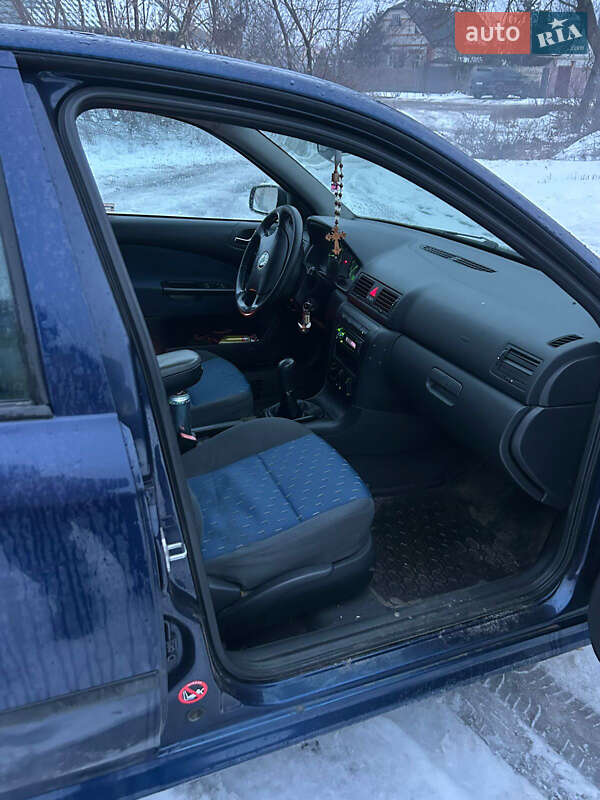 Лифтбек Skoda Octavia 2003 в Шевченкове фото 6 Лифтбек Skoda Octavia 2003 в Шевченкове