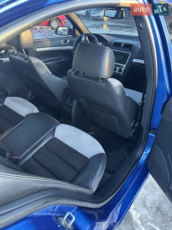 Лифтбек Skoda Octavia 2006 в Львове