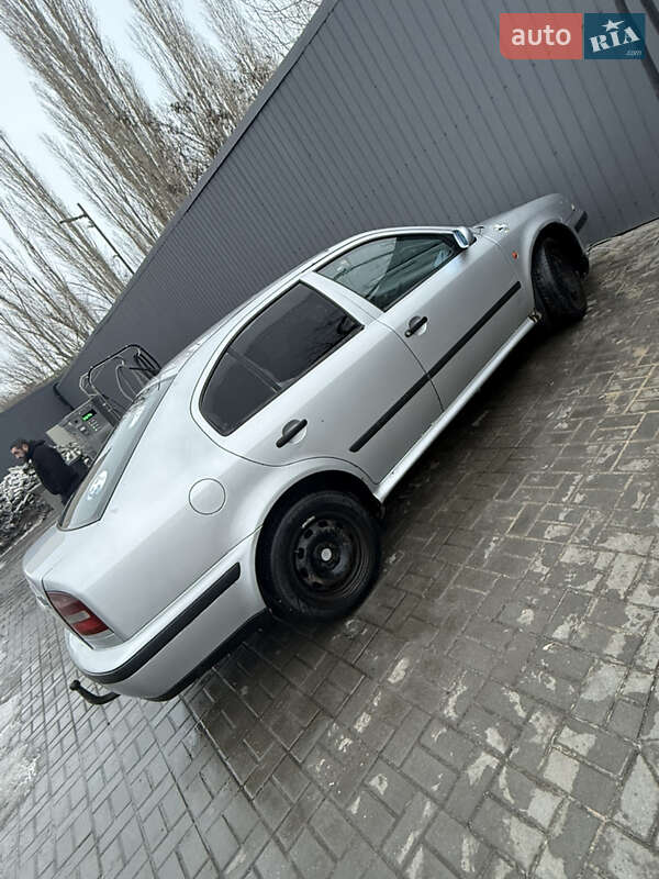 Лифтбек Skoda Octavia 2000 в Николаеве фото Лифтбек Skoda Octavia 2000 в Николаеве