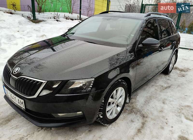 Универсал Skoda Octavia 2018 в Киеве
