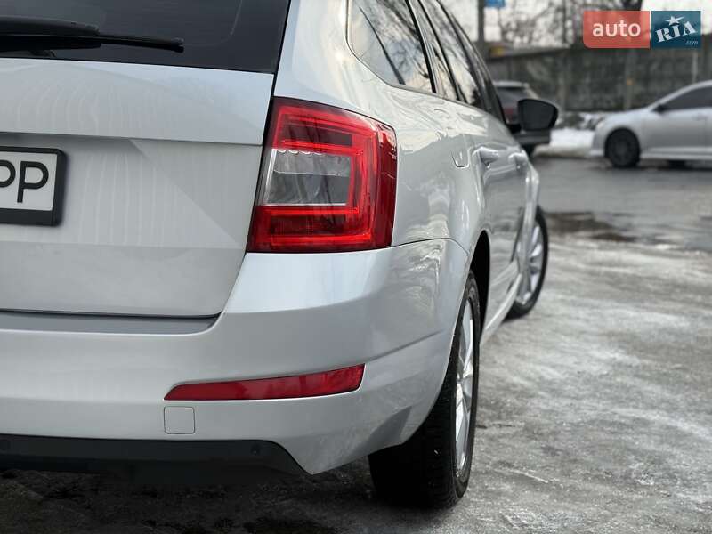 Универсал Skoda Octavia 2015 в Киеве