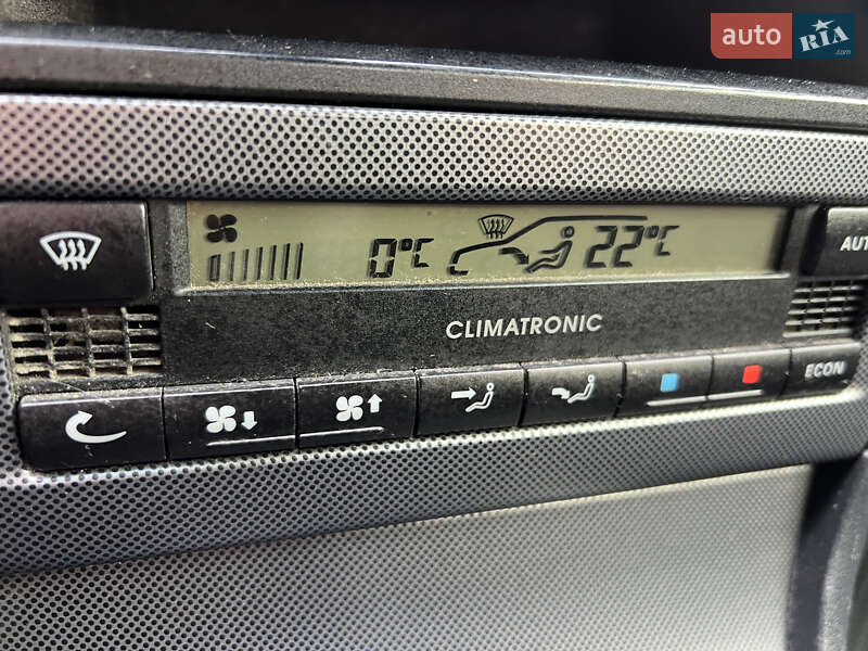 Лифтбек Skoda Octavia 2010 в Киеве фото 16 Лифтбек Skoda Octavia 2010 в Киеве