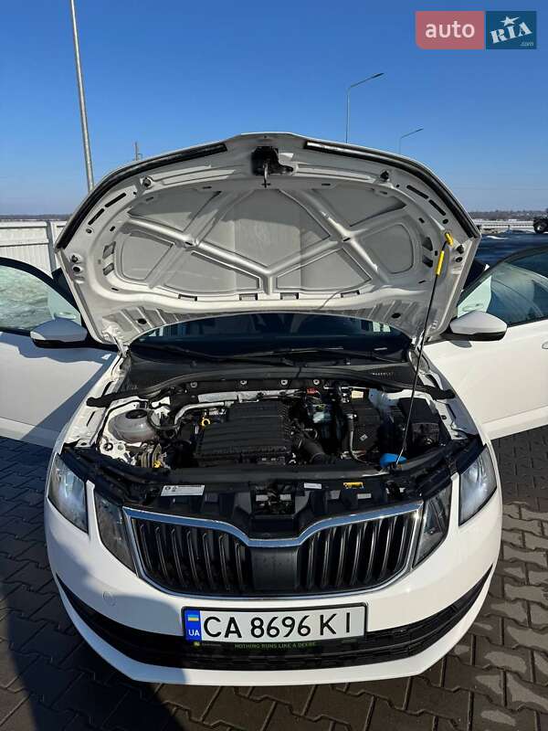 Лифтбек Skoda Octavia 2019 в Умани фото 25 Лифтбек Skoda Octavia 2019 в Умани