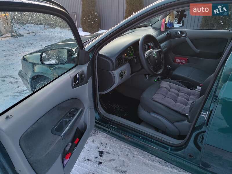 Лифтбек Skoda Octavia 1999 в Шептицькому