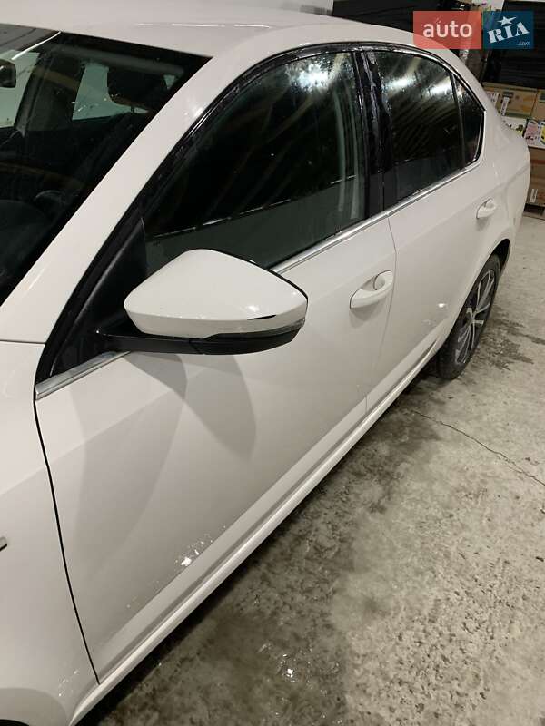 Лифтбек Skoda Octavia 2017 в Львове фото 3 Лифтбек Skoda Octavia 2017 в Львове