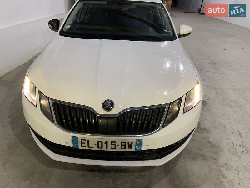 Лифтбек Skoda Octavia 2017 в Львове фото 28 Лифтбек Skoda Octavia 2017 в Львове