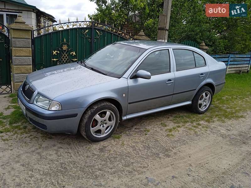 Лифтбек Skoda Octavia 2005 в Дубровице фото 2 Лифтбек Skoda Octavia 2005 в Дубровице