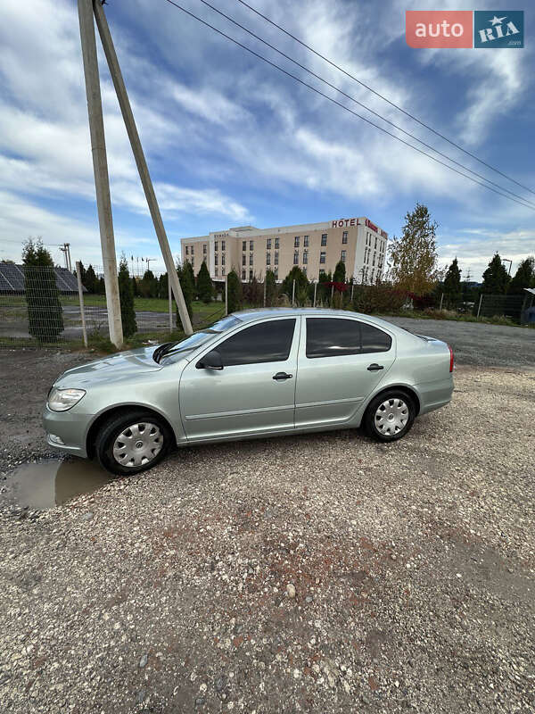 Лифтбек Skoda Octavia 2012 в Львове фото 2 Лифтбек Skoda Octavia 2012 в Львове