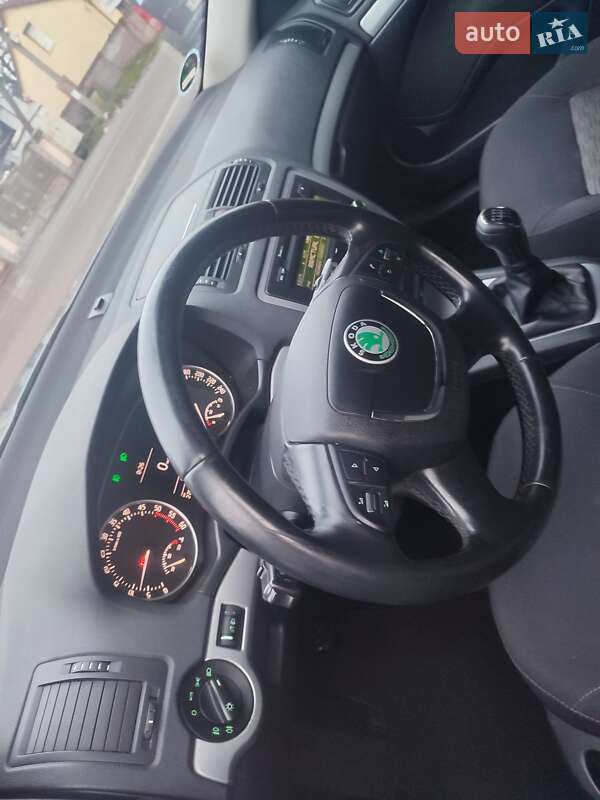 Универсал Skoda Octavia 2012 в Иршаве фото 17 Универсал Skoda Octavia 2012 в Иршаве