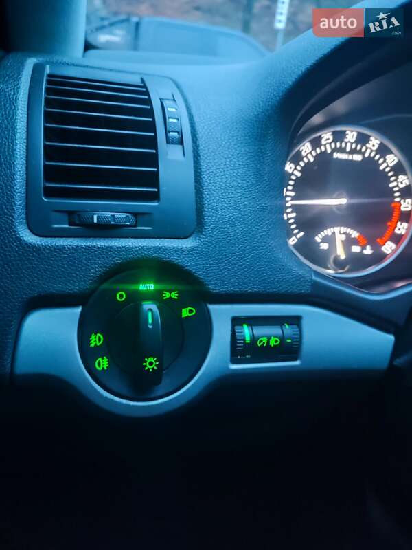 Универсал Skoda Octavia 2012 в Иршаве фото 21 Универсал Skoda Octavia 2012 в Иршаве