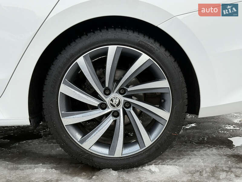 Лифтбек Skoda Octavia 2020 в Луцке