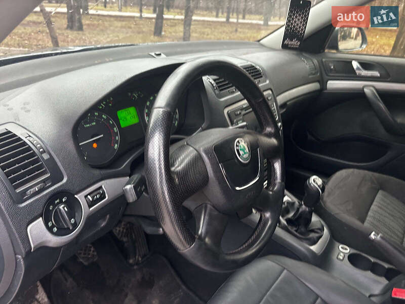 Лифтбек Skoda Octavia 2012 в Запорожье