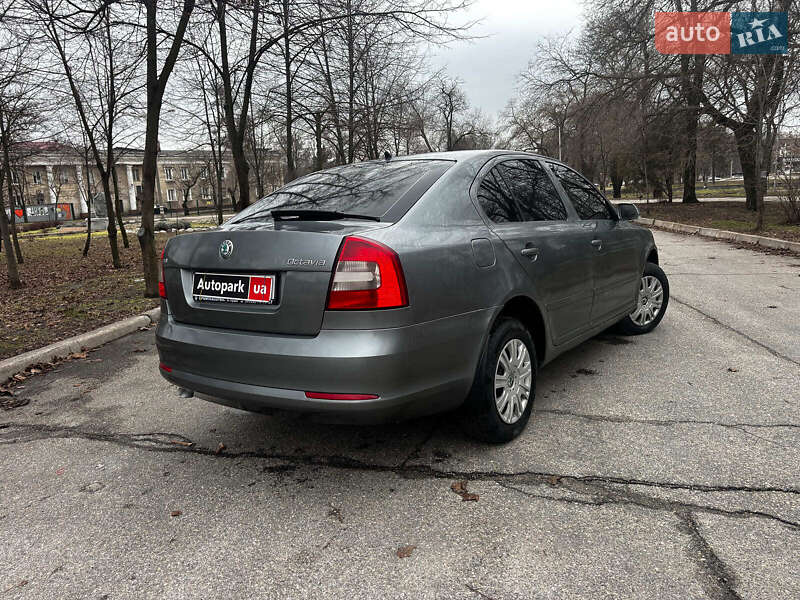 Лифтбек Skoda Octavia 2012 в Запорожье