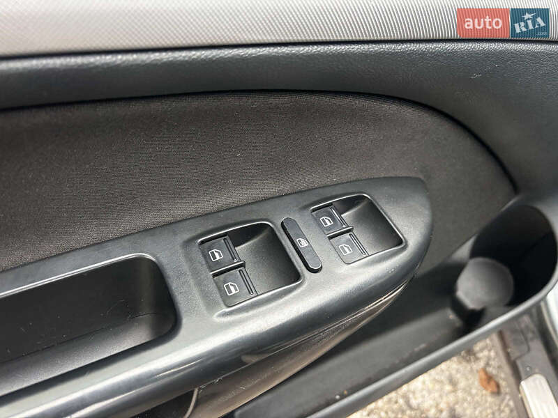 Лифтбек Skoda Octavia 2012 в Запорожье