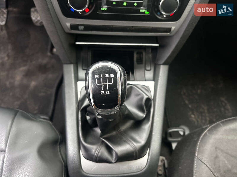 Лифтбек Skoda Octavia 2012 в Запорожье