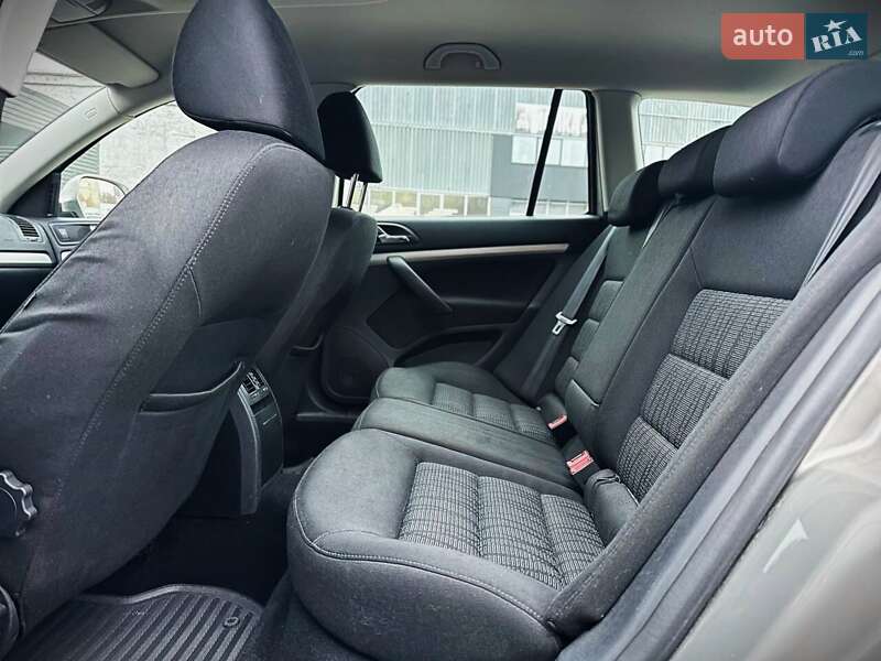 Универсал Skoda Octavia 2009 в Киеве фото 24 Универсал Skoda Octavia 2009 в Киеве