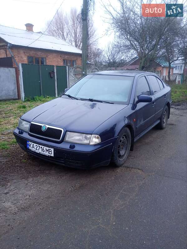 Лифтбек Skoda Octavia 1998 в Житомире