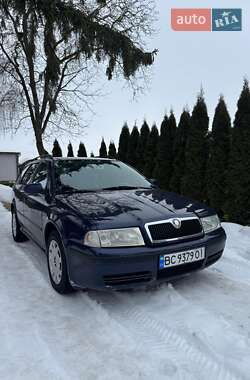 Универсал Skoda Octavia 2001 в Городке