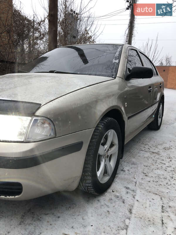 Ліфтбек Skoda Octavia 2004 в Диканьці